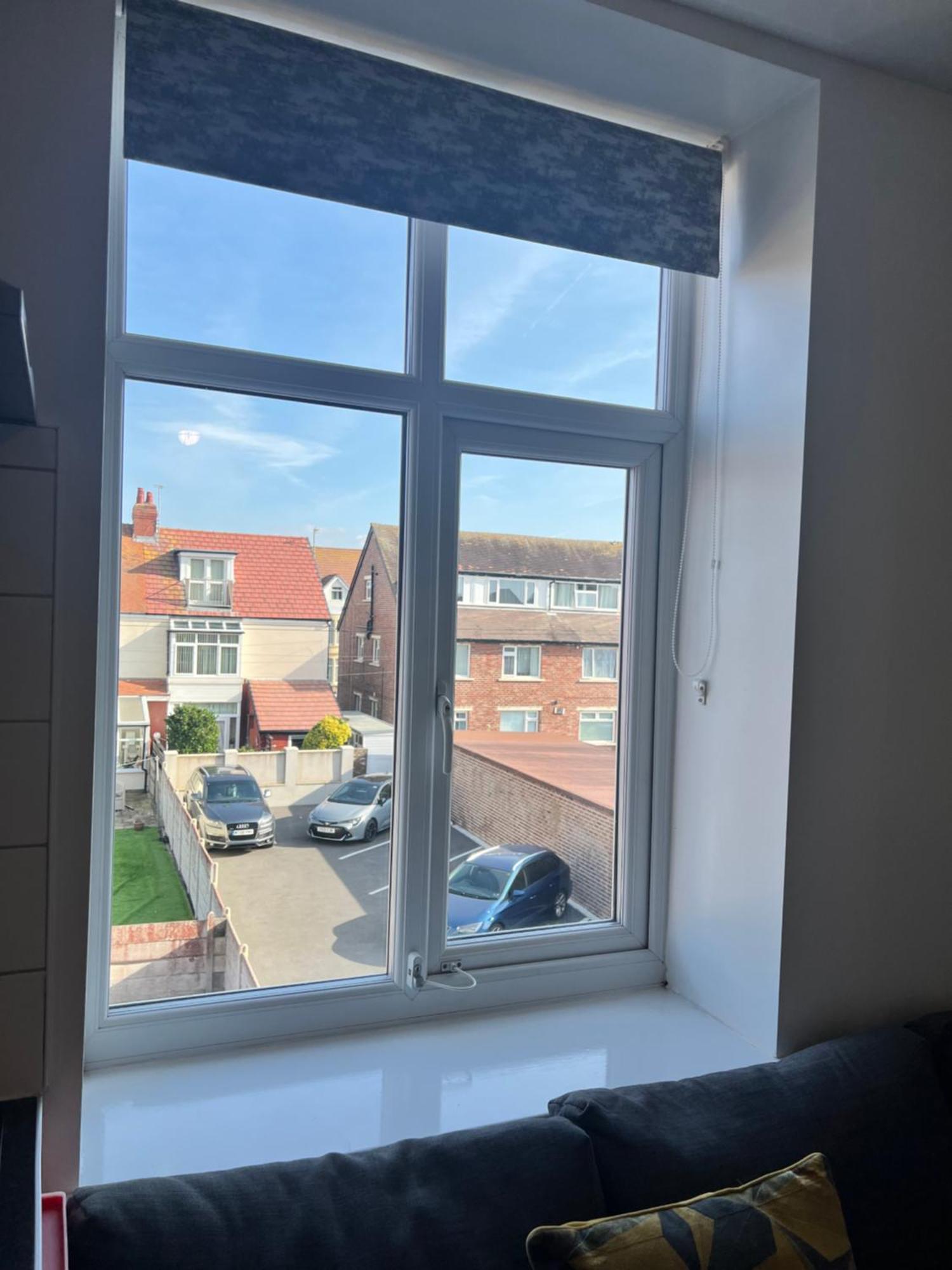 Granada Apartments Queen'S Promenade Blackpool Exterior photo